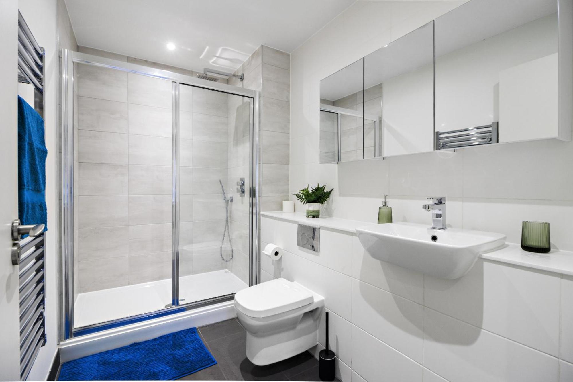 Linacre 1&2 - One And Two Bed Flat Behind The Cathedral With Free Parking And Fast Wifi Apartamento Exeter Quarto foto